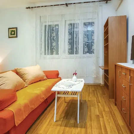 Apartment One-bedroom In